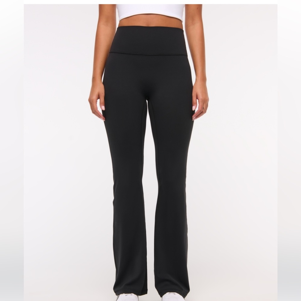 Abercrombie YPB Black Flare Leggings Sz XS
